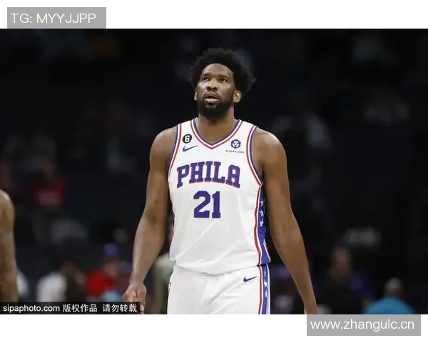 恩比德缺席训练乔治在昨日3v3后今日参与5v5对抗赛