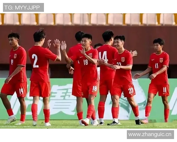 U16国足展现强大实力谢晋头球破门完成帽子戏法助球队10-0领先东帝汶 U16国足展现强大实力谢晋头球破门完成帽子戏法助球队10-0领先东帝汶