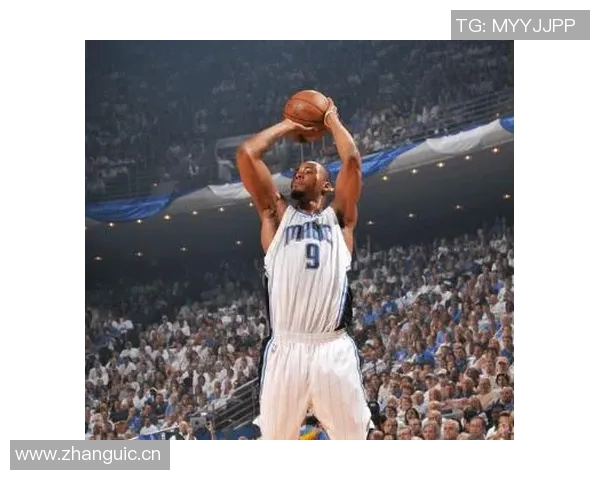 贾巴里沃克替补发威半场轰下16分并贡献精彩表现