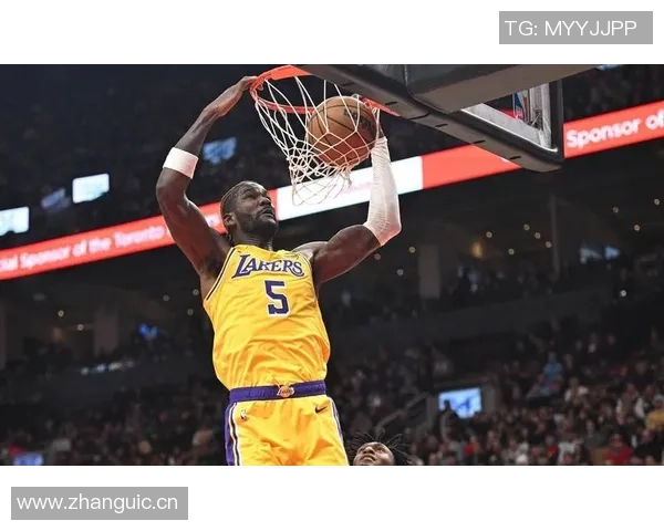 詹姆斯强调全场紧逼防守的重要性需依赖阵容深度的支撑