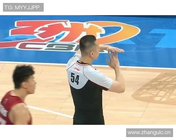 华子承担持球防守责任芬奇希望减轻麦丹犯规压力