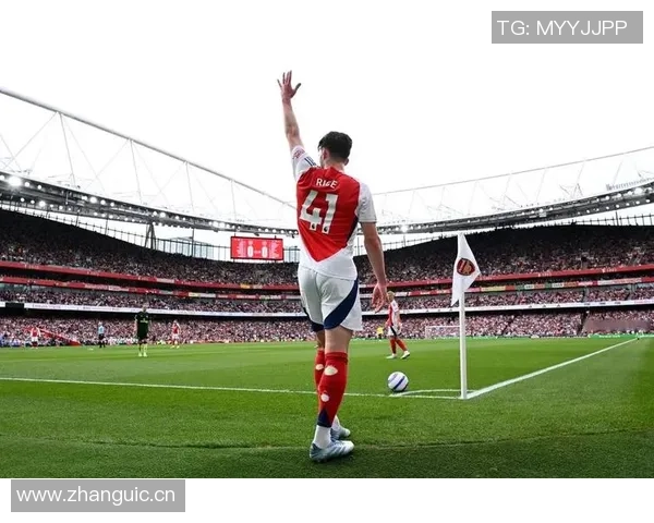 赖斯本赛季在各项赛事中创造13次重大机会成为英超球员之最