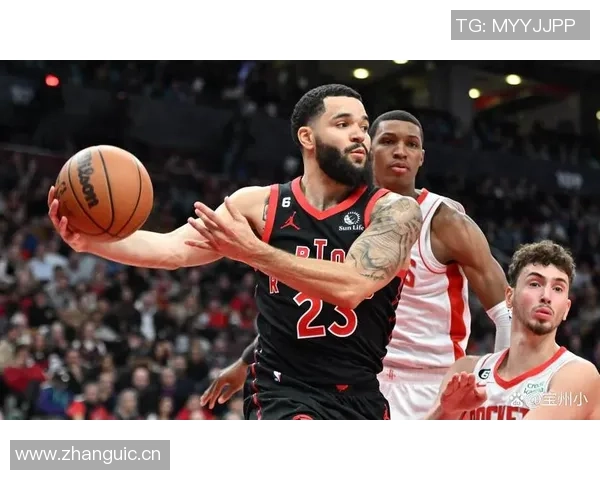 历史仅有三支球队在单赛季实现三名球员得分超过50的壮举