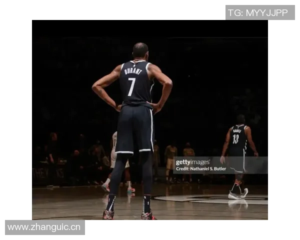 杜兰特赞雷霆全队团结默契善于应对全场紧逼战术