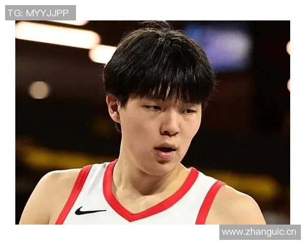 斯普利特谈杨瀚森在球队战术中的关键角色与中轴策应作用