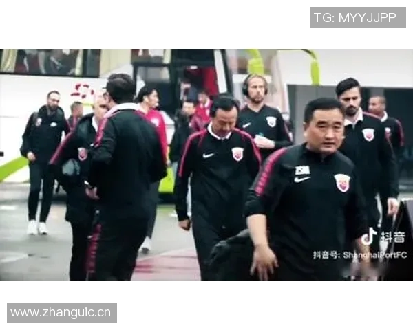 上海海港俱乐部二十周年系列纪录片第三集深入探讨团结与梦想的力量